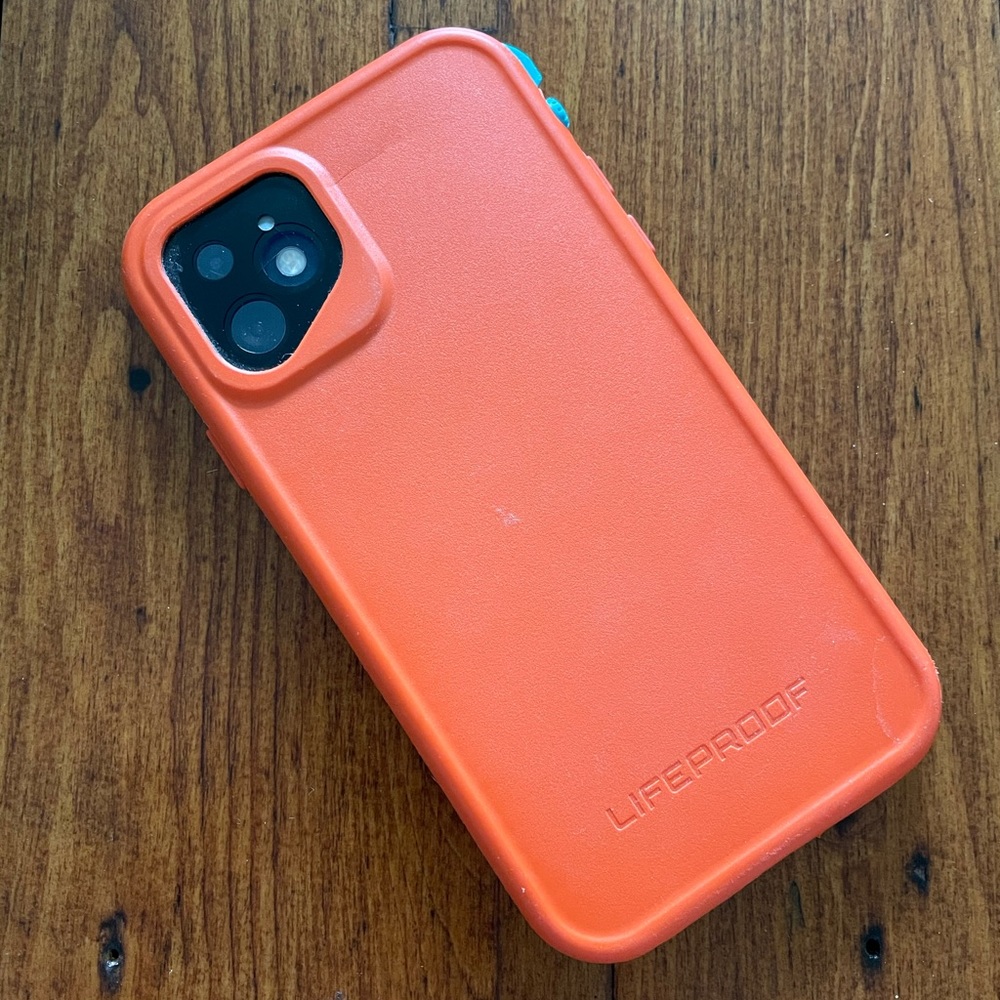 iPhone 11 FRE Lifeproof